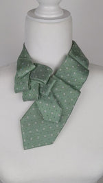 Load and play video in Gallery viewer, Women&#39;s Ascot Scarf In Green With A Foulard Print
