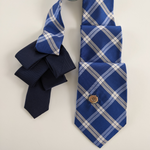 Load image into Gallery viewer, Men&#39;s ascot in cobalt blue and navy
