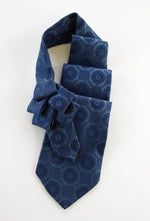 Load image into Gallery viewer, Men&#39;s ascot in blue
