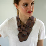 Load image into Gallery viewer, women&#39;s ascot scarf red blue
